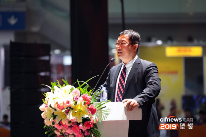 雨果大会发布2019跨境电商新趋势，谁会站上新风口？