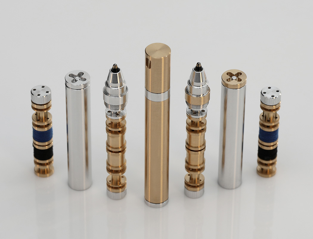 EDC飞镖笔，巧妙容纳一套缝纫工具