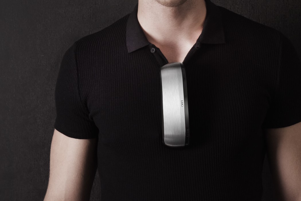 时尚风格虚拟耳机，让你身临其境