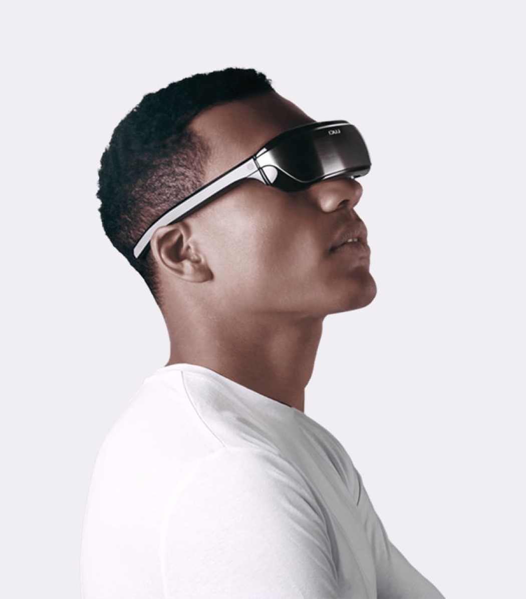 时尚风格虚拟耳机，让你身临其境