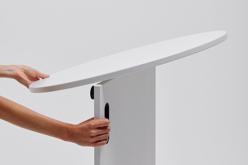 不断变化的工作场所，可滚动桌面