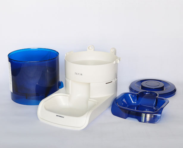 自动宠物喂食器，可远程App控制