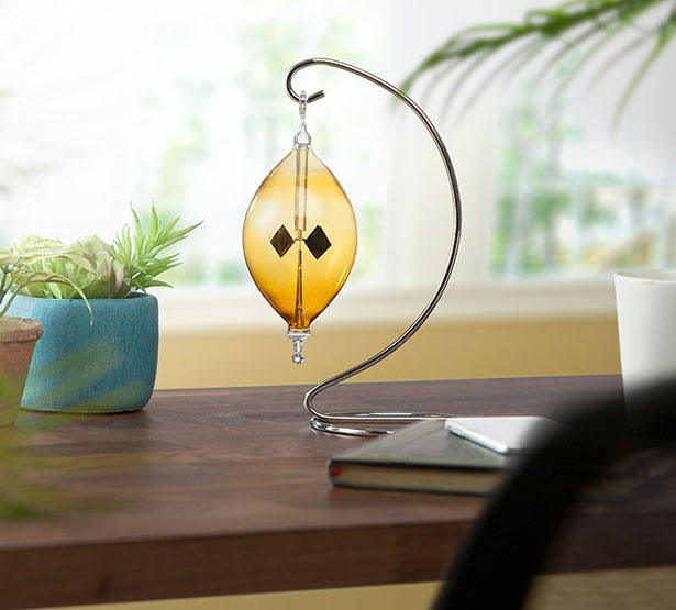 太阳辐射计量器，利用热蒸腾作用旋转