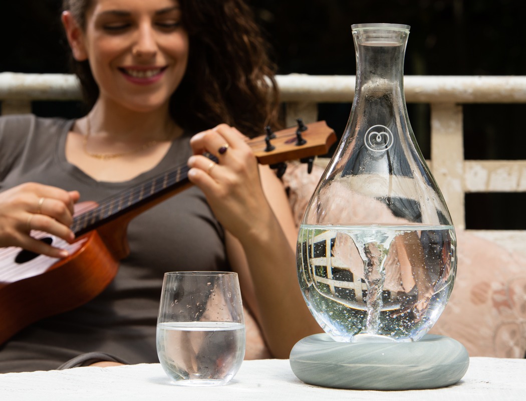 自然而平静，使用旋涡来稀释有害物