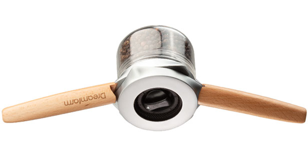 便捷单手胡椒研磨机，物美不费力