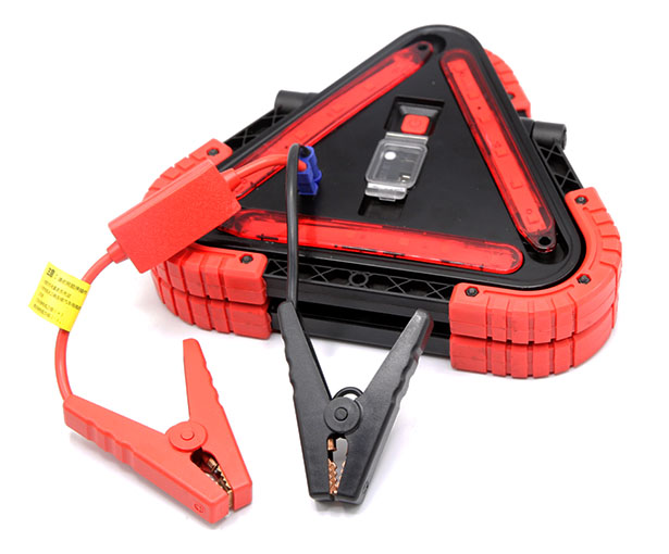 驾驶“伴侣”Trilight，提供7合1灯光设备