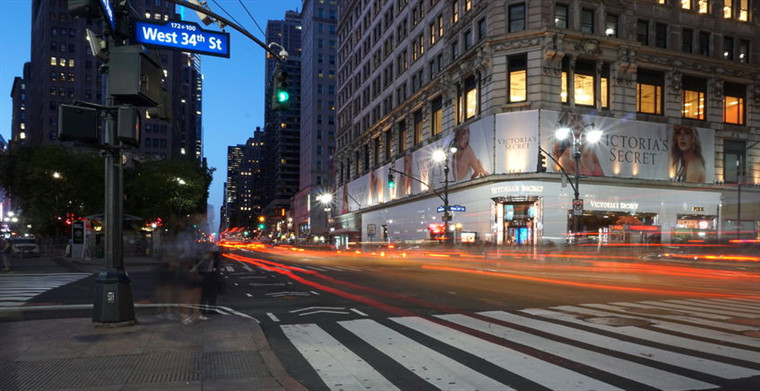 维秘宣布将关闭北美53家门店，客户都被亚马逊等对手抢走了？