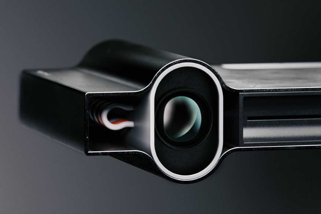 最苗条的即时相机，方便随身携带