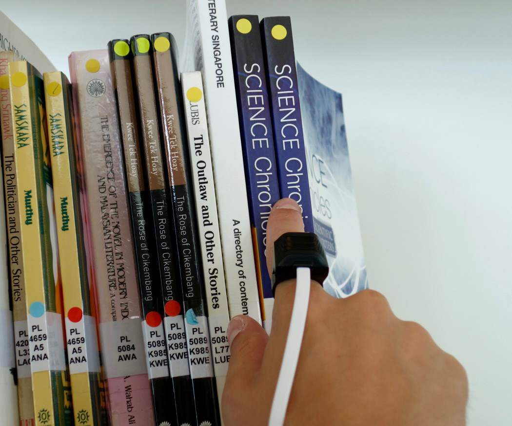 指纹阅读器，实现实时说话