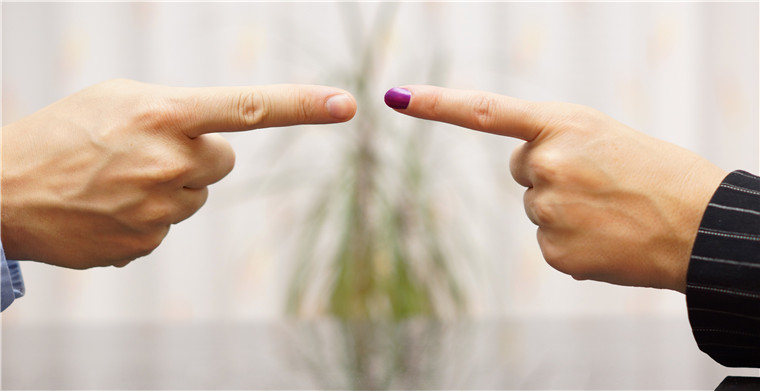 谷歌和亚马逊：互怼模式进入白热化