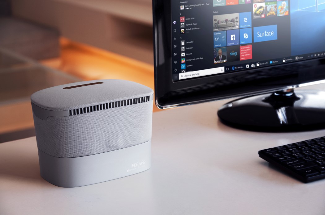 虚拟现实耳机，可放大和缩小场景