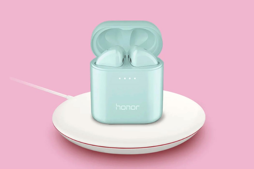 蓝色飞行舱耳机,可支持无线充