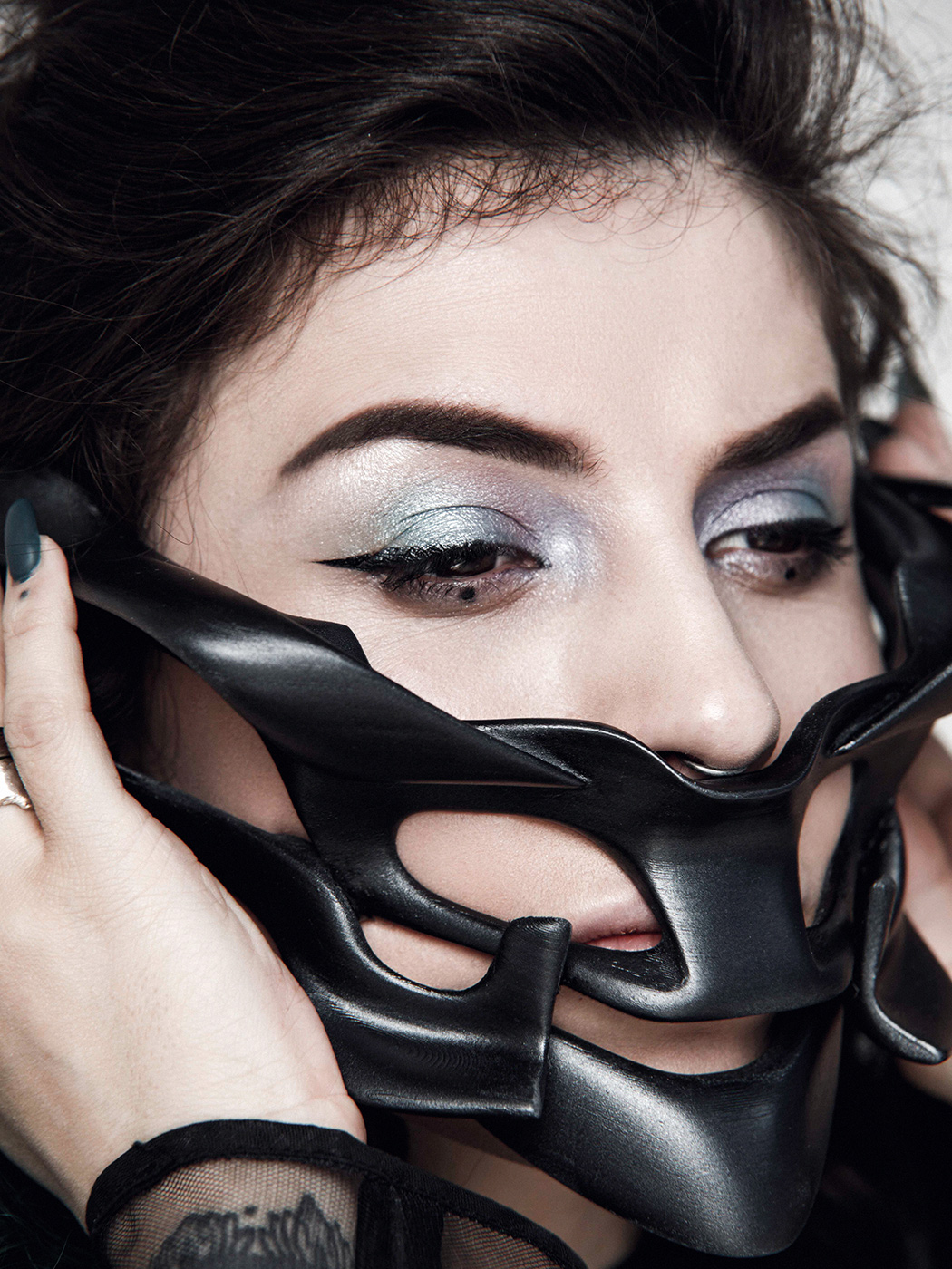 心灵感应超现代的面具，与未来连接