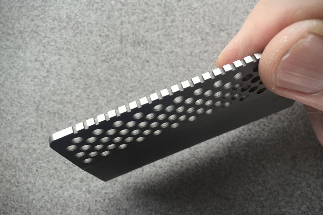 可以装进钱包的小刀，随用随取易操作