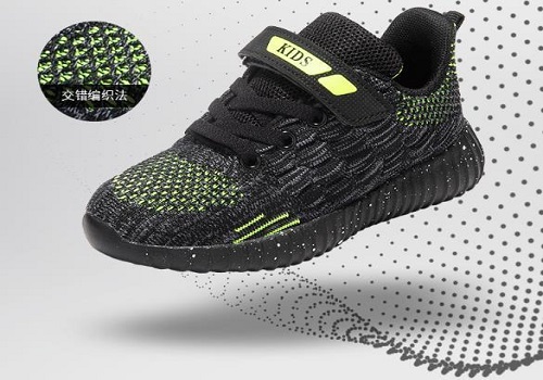 潮流运动鞋，耐磨防滑性能佳