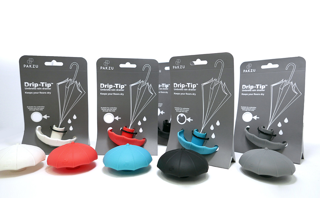 含有滴水嘴的雨伞，有助于地板干燥