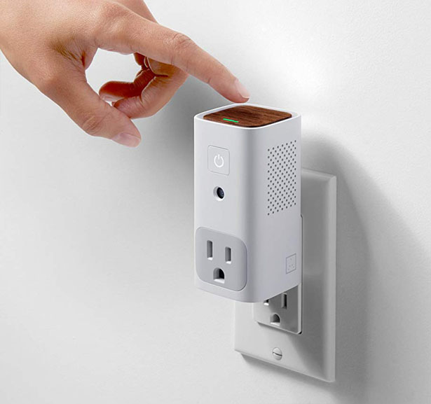 空氣質(zhì)量監(jiān)測儀，頂部帶有優(yōu)雅的夜燈