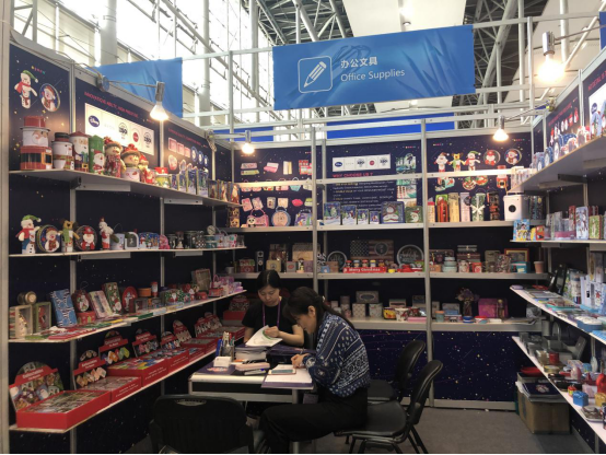 第125届广交会第三期新奇特产品：箱包类创意出圈，婴童产品精彩绝伦！