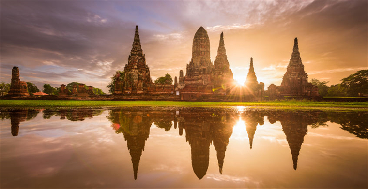 东南亚疯狂购物的斋月季，卖家需关注哪些热门商品&趋势？