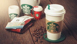 星巴克咖啡杯“误入”权游，净赚23亿广告费？
