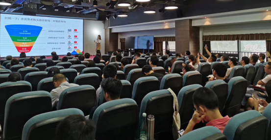 新手卖家独立站“必杀技”，机遇、渠道、流量引爆订单飞涨