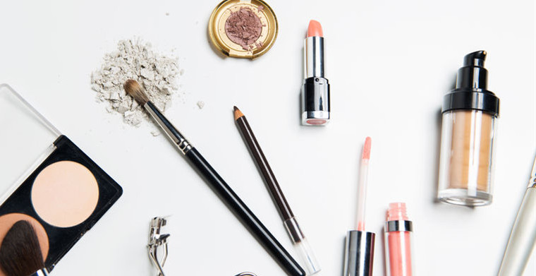 爱美人士的福利，亚马逊推出Live Mode实现虚拟化妆