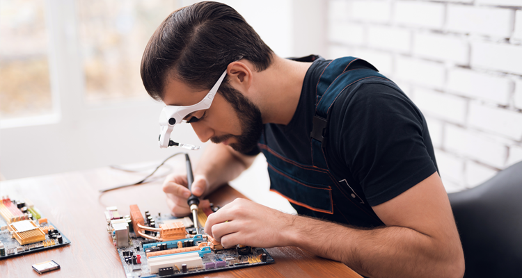 未来电子元器件行业如何借力客服外包高效出海？