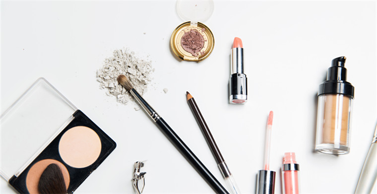 eMarketer预测：美容将成为亚马逊平台上增长最快的类别