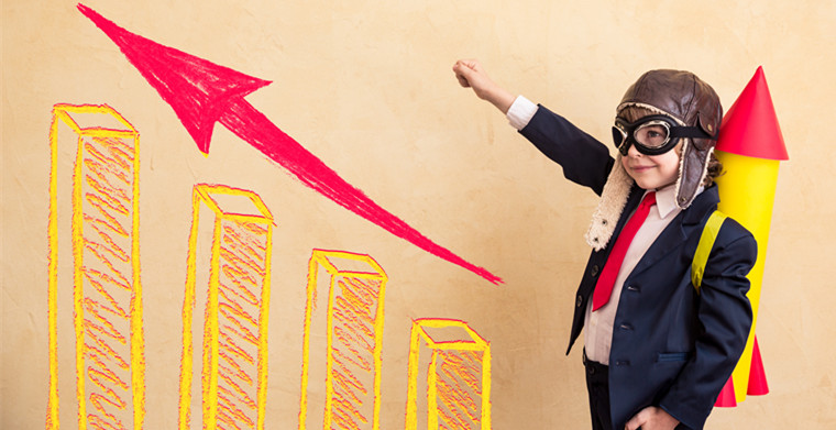 别问返校季卖什么！爆款也许就是这4个基础单品