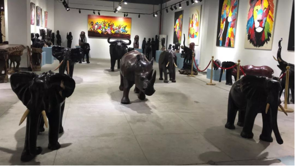 在貌似“沉寂”了两三年以后，Amanbo重新归来