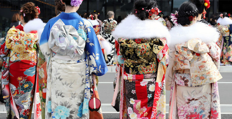 日本岁成人礼是几月几日 日本成人礼来源 习俗 着装及流程介绍 雨果网