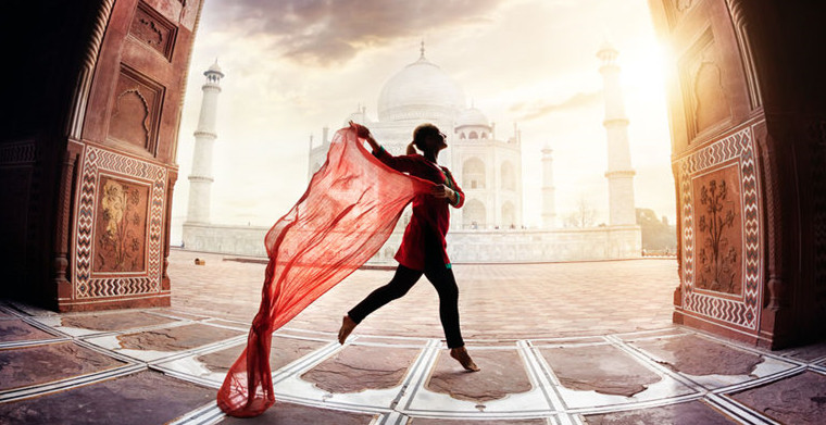 印度将于9月底进入节日旺季，智能手机、电子产品、服装行业被看好