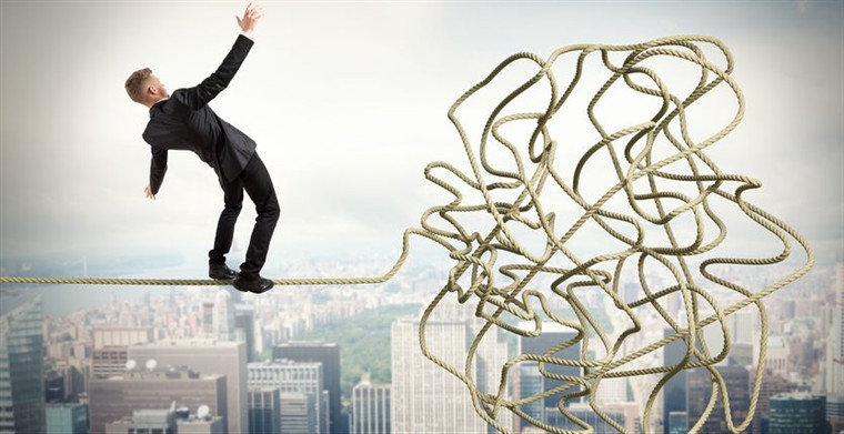 跨境电商：10年外贸老板转型跨境电商，亏了300万！外贸工厂应该怎么转型跨境电商？