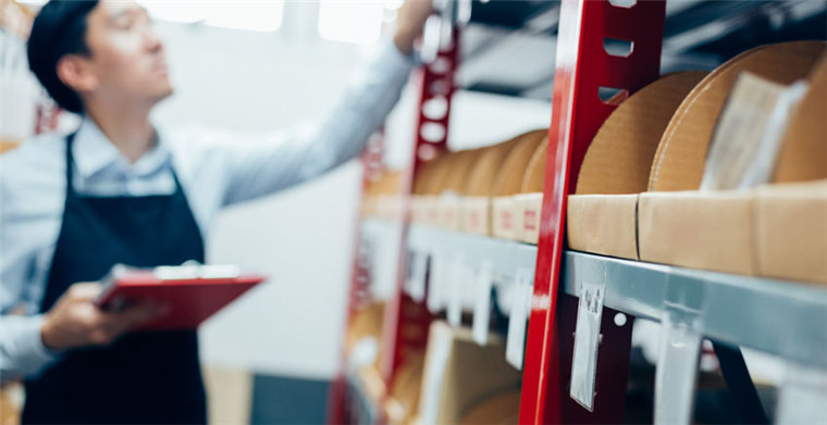 亚马逊8月23日公告：即将进行长期仓储费库存清点