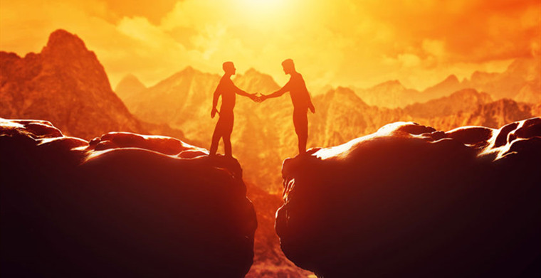 中美经贸磋商达成实质性第一阶段协议，原定本月15日的关税上涨将暂缓