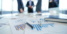 轻品牌: 中国企业出海第一站