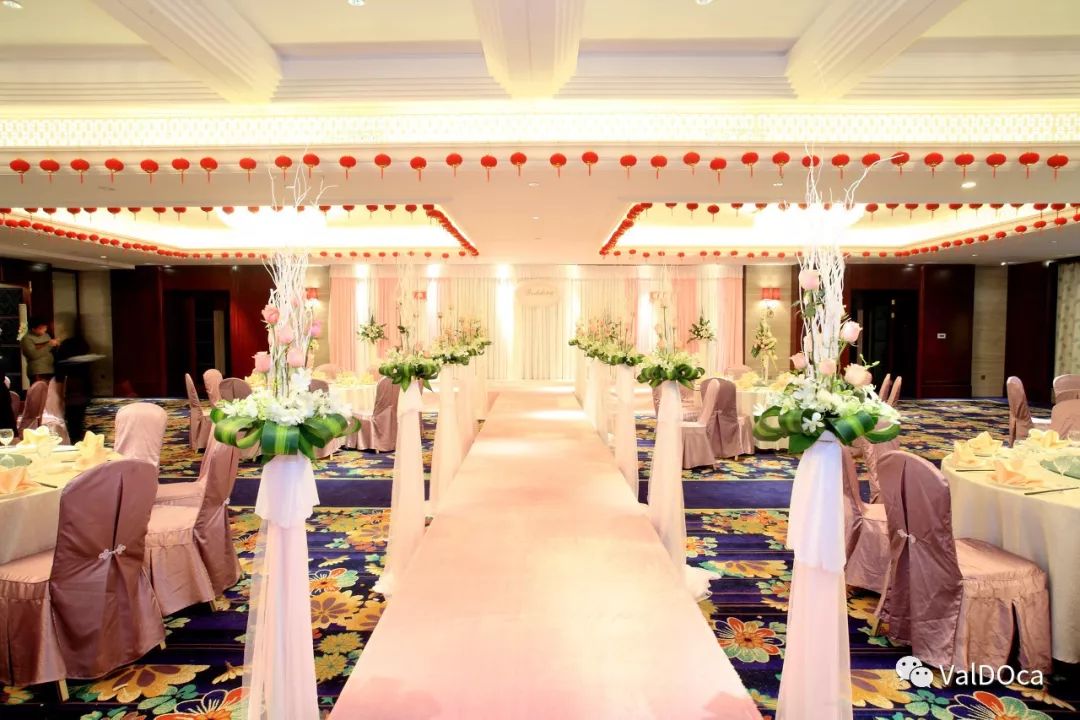 “论-婚宴酒对完美婚礼的重要性”