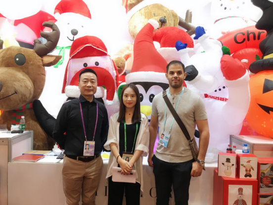 广交会采购商到会形势面临压力，出口企业“御寒”自有门路