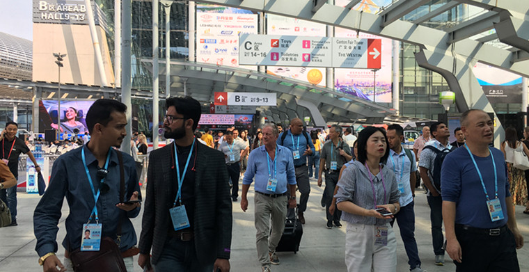 广交会采购商到会形势面临压力，出口企业“御寒”自有门路