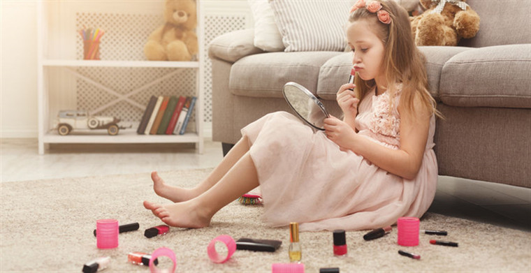 美妆出现低龄化趋势，全球各地区纷纷瞄准儿童化妆品市场