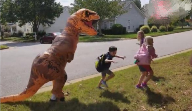 阿里国际站公布天猫双11备货清单：“恐龙”居然成了爆品