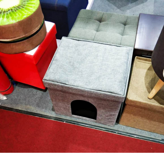 第123届广交会图文报道：“舞王”汪星人逗翻全场，婴儿磨牙棒造型吸睛