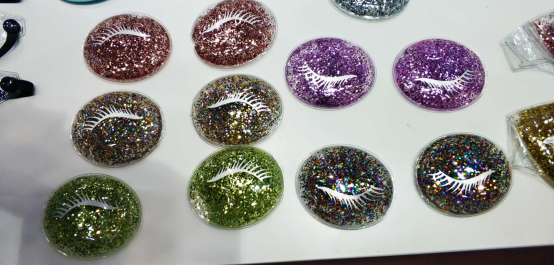 第123届广交会图文报道：“舞王”汪星人逗翻全场，婴儿磨牙棒造型吸睛