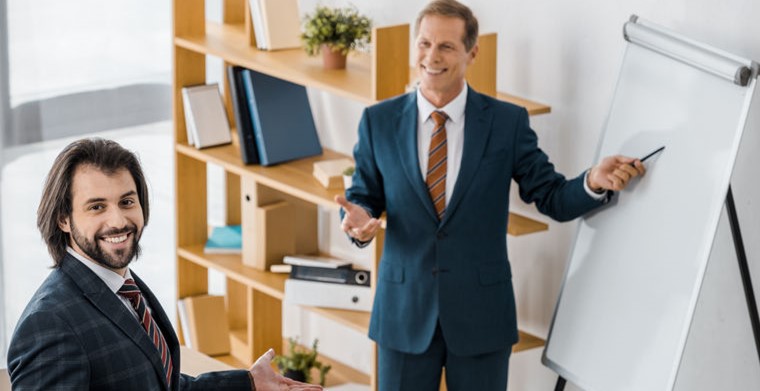 太high了！和月入20万亚马逊，面对面吃着梅菜扣肉，碰着杯教你亚马逊选品秘籍