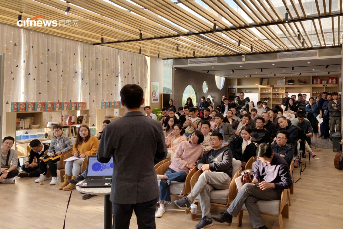 布局独立站，师傅领进门！雨果跨境咖啡会深圳爆场