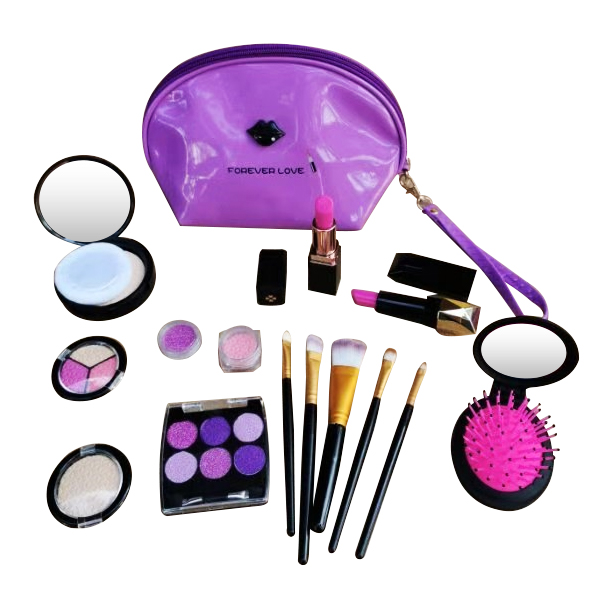 儿童彩妆DIY套装，满足女孩的公主梦