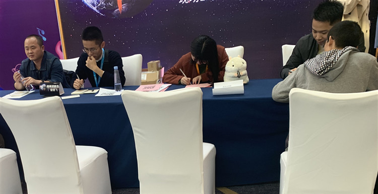 雨果大会1对1问答实录：特邀自建站观察员解读提升销量和转化的那些骚操作