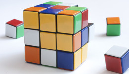 立即下架！火爆玩具連發(fā)三案，賣家店鋪深陷凍結(jié)危機！【跨境侵權(quán)學(xué)堂】