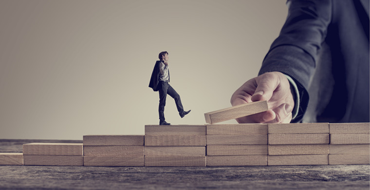 跨境卖家为什么选择海外仓？跨境电商卖家使用海外仓的好处有哪些？