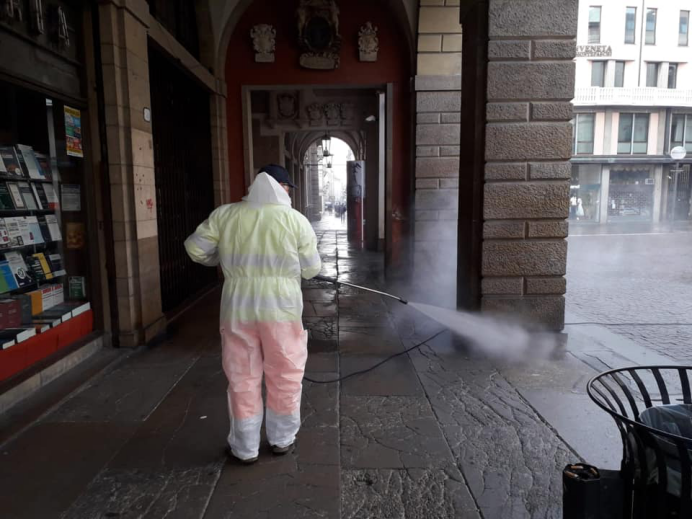 意大利确诊破3万，边境关闭、街道清空，各类电商“外卖”成新选择